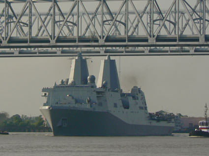 NOAA's Air Gap Technology Sends USS New York Down the Mississippi River
          
          
          
          