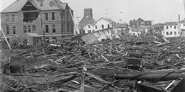 Image result for the galveston hurricane kills thousands in 1900